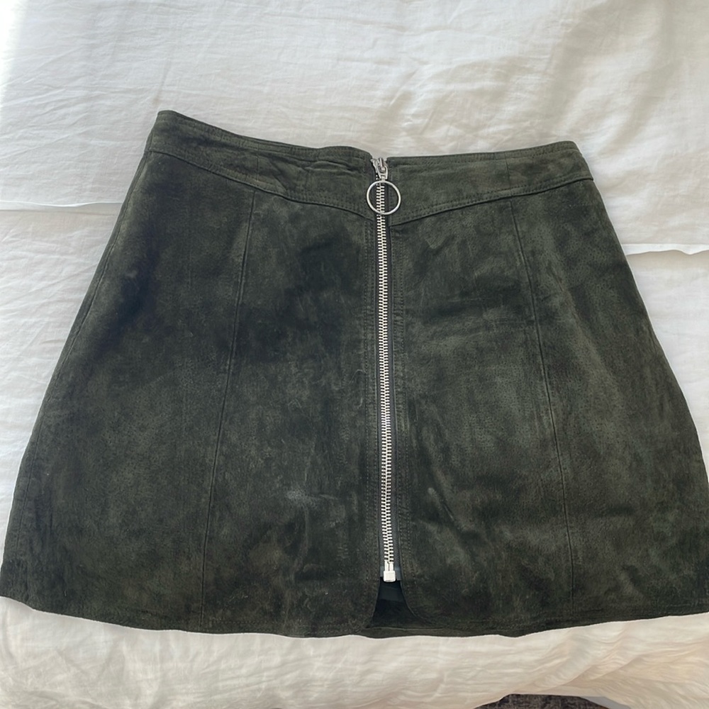 Green suede super cute skirt with tights